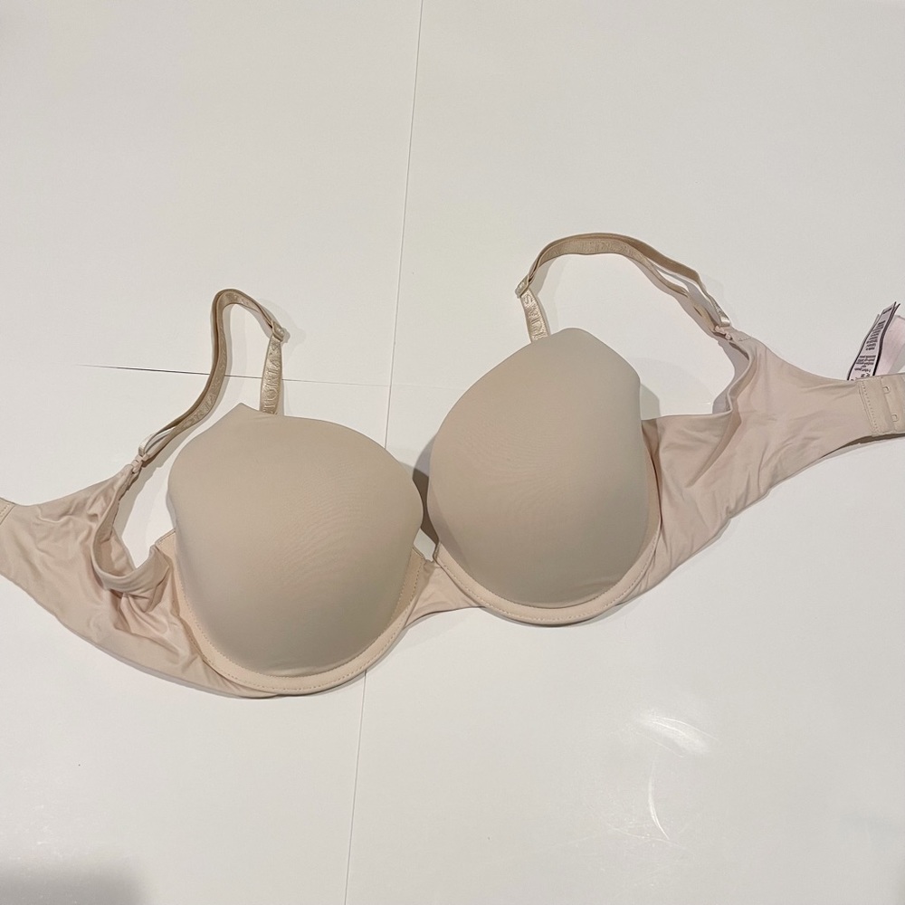 Victoria secret tan t-shirt push up bra